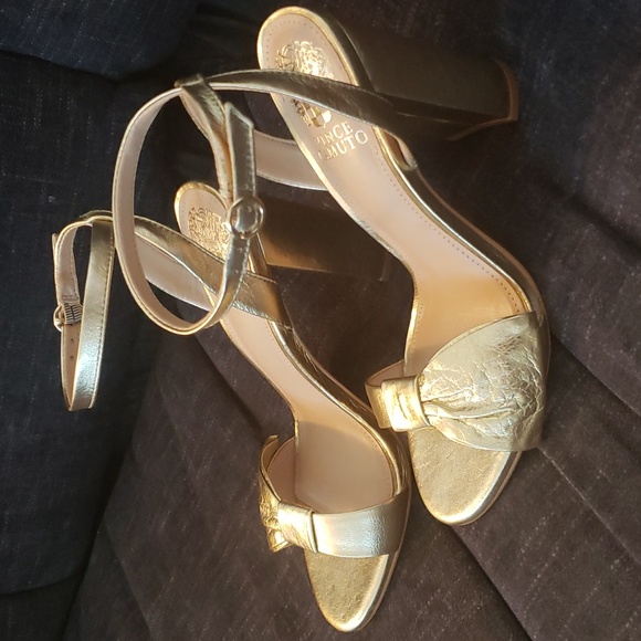 Vincen Camuto Beautiful Woman Sandal Shoe. 8M - Picture 8 of 16